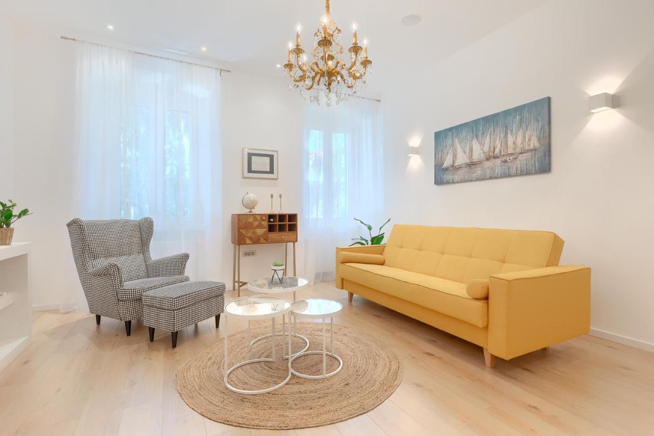 Calafati Apartment With Free Private Parking Риека Экстерьер фото