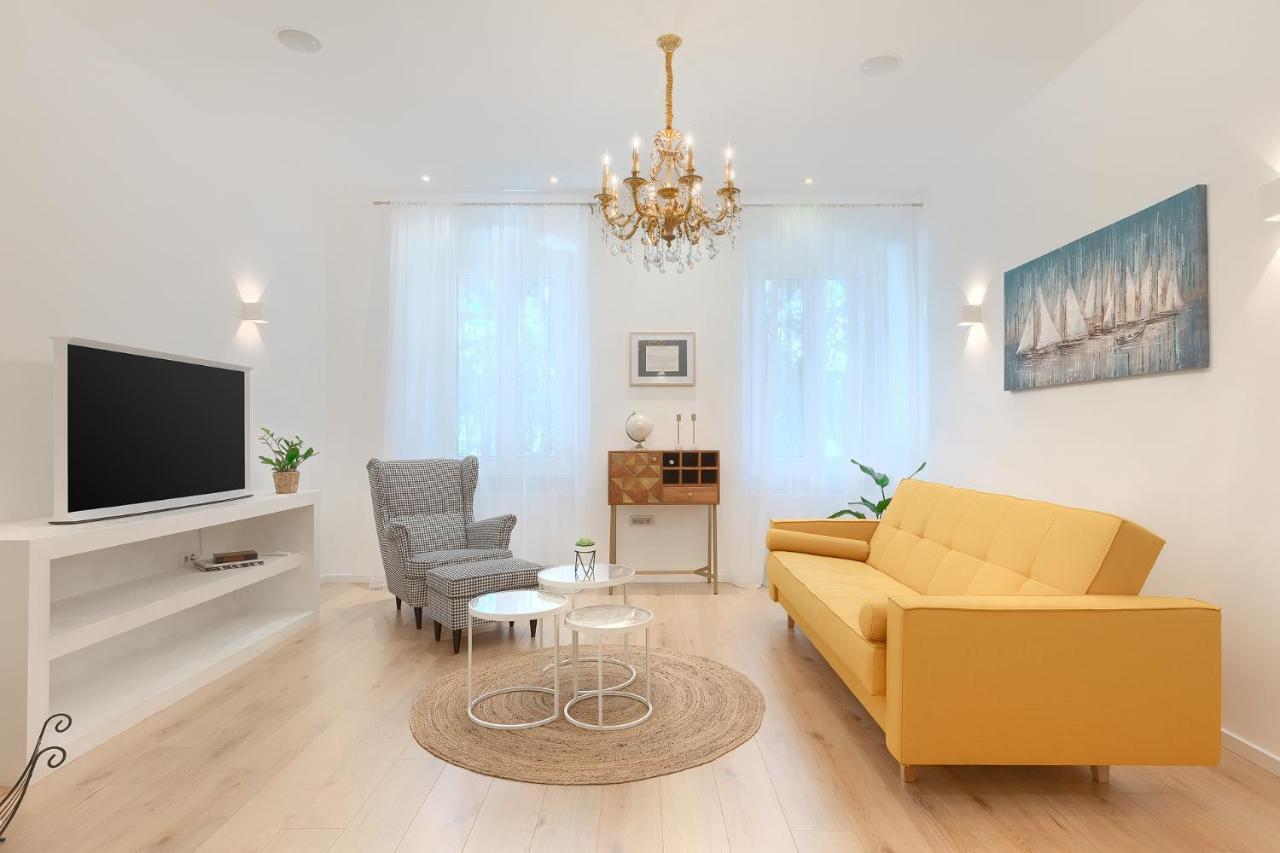 Calafati Apartment With Free Private Parking Риека Экстерьер фото